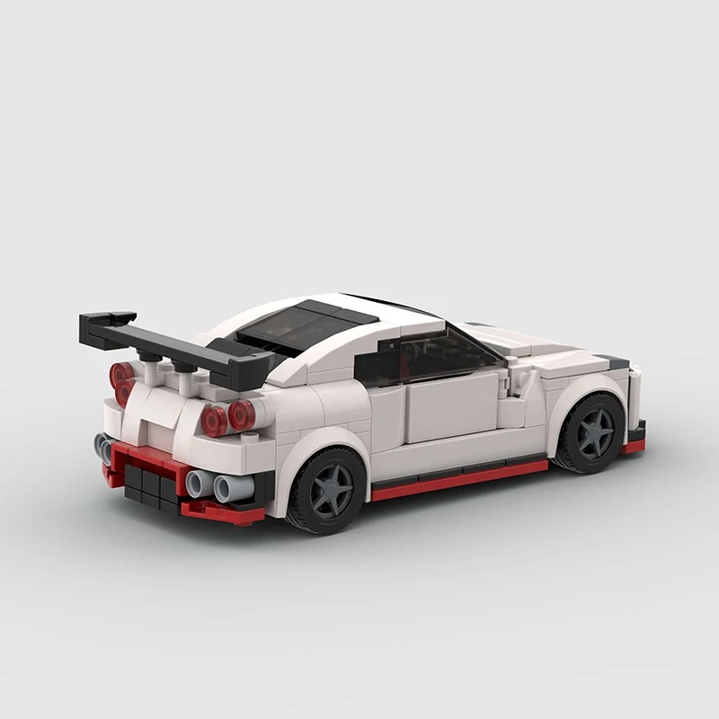Nissan GTR R35 White