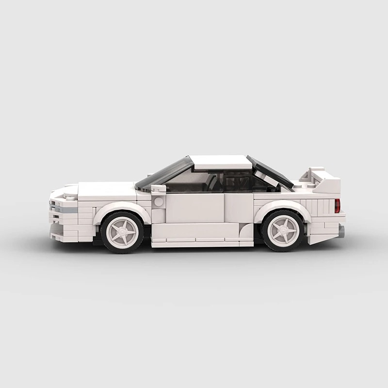 Nissan Skyline R32 White