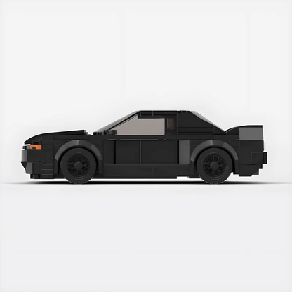 Nissan Skyline R32 GTR Black